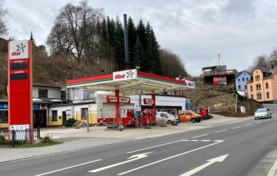 Pächterwechsel bei Star-Tankstelle in Schneeberg - SB-Tankstelle am Casinoberg stillgelegt - An der SB-Tankstelle am Fuße des Casinobergs in Schneeberg sieht alles nach Demontage aus.