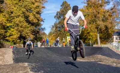 Parcours lockt junge Biker  in Scharen - 