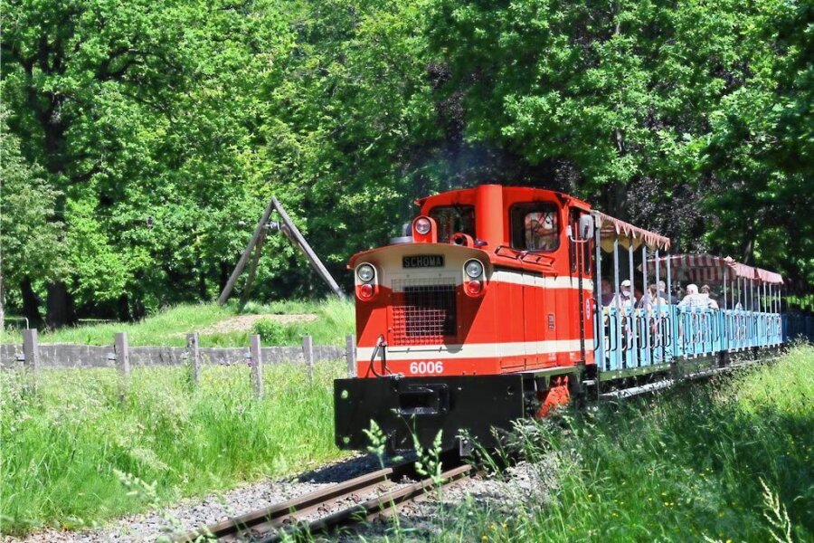 Parkeisenbahn im Küchwald ist unterwegs - Seit Ende März fährt die Parkeisenbahn im Küchwald wieder. 
