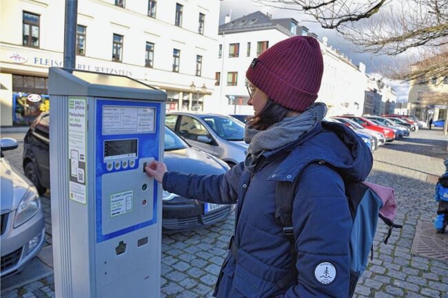 Parken wird in Oelsnitz teurer - Brötchentaste scheitert knapp - 50 Cent müssen Autofahrer fürs Parken in Oelsnitz künftig mindestens bezahlen.