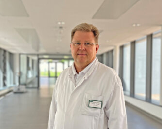 Patiententag widmet sich dem Thema Lungenkrebs - Reinhold Müller - Chefarzt der Klinik für Innere Medizin V