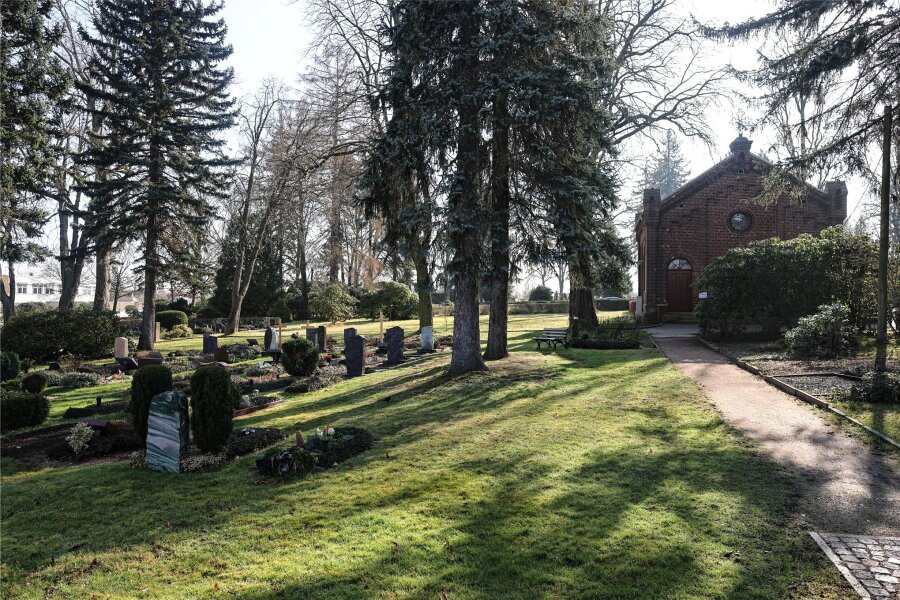 Paulusfriedhof in Zwickau-Marienthal bekommt keine Gemeinschaftsurnenanlage - Auf dem Paulusfriedhof wird keine Gemeinschaftsanlage für Urnengräber eingerichtet.