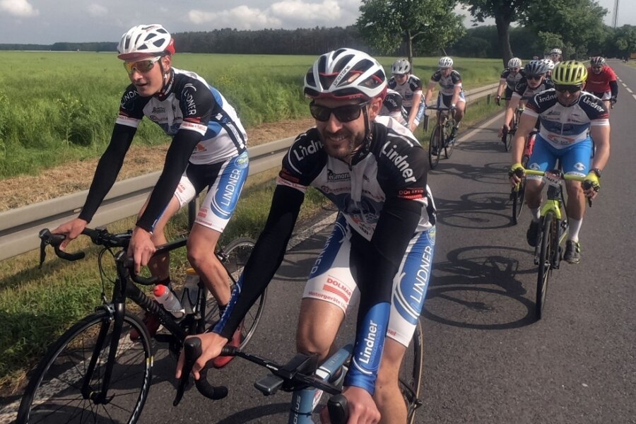 Elf Hobby-Radsportler machten sich auf den rund 300 Kilometer langen Weg nach Potsdam. 