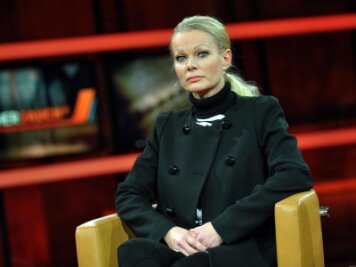 Pegida-Organisatoren Bachmann und Oertel: Sie reden - Kathrin Oertel bei "Günther Jauch"