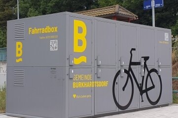 In Meinersdorf können jetzt abschließbare Boxen einer Fahrradstation genutzt werden. 