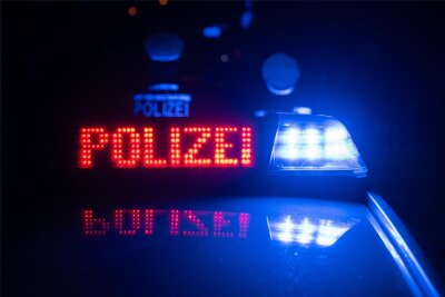 Person verletzt: Autos kollidieren bei Lengefeld - Auf der Wolkensteiner Straße bei Lengefeld sind am Donnerstagnachmittag zwei Autos zusammengestoßen.