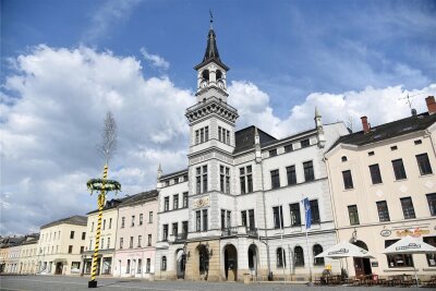 Personalien beschäftigen Oelsnitzer Stadtrat - Das Oelsnitzer Rathaus.