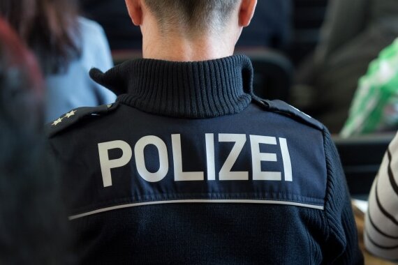 Personalnot: Polizisten in Sachsen sollen länger arbeiten dürfen - 