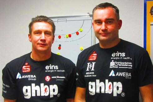 Petr Hazl wird neuer Co-Trainer von Handball-Zweitligist EHV Aue - Petr Hazl (links) wird Co-Trainer von Handball-Zweitligist EHV Aue. Rechts: Trainer Stephan Swat.