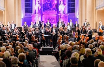 Philharmonie - Die Mittelsächsische Philharmonie in der Nikolaikirche. 