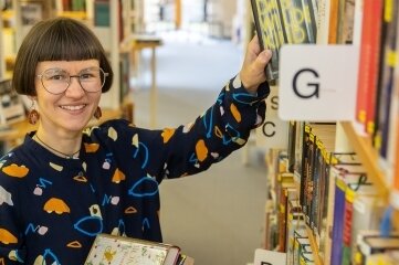 Pläne für "kleine Kultur-GmbH" im Göltzschtal-Verbund abgehakt - Stefanie Ender in der Bücherei Rodewisch, die von der Auerbacher mit betreut wird. 