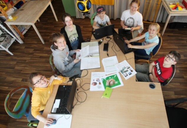 Planitz - mit jungen Augen gesehen - Im Jugendclub "Spinnwebe" arbeiten junge Leute gemeinsam an einer eigenen Zeitung. 