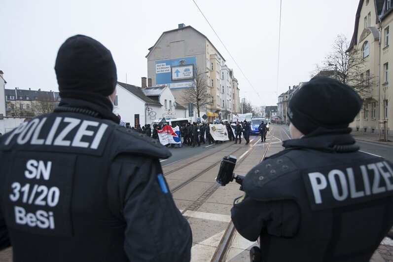 Plauen: Antifaschistische Demo verläuft weitestgehend ruhig - Antifa-Demo in Plauen