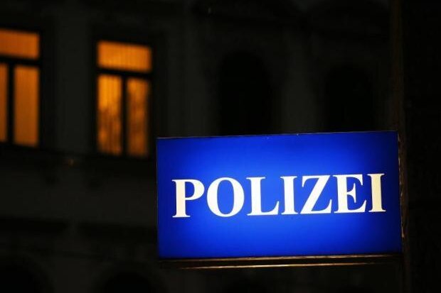 Plauen: Mutmaßlicher Einbrecher stellt sich der Polizei