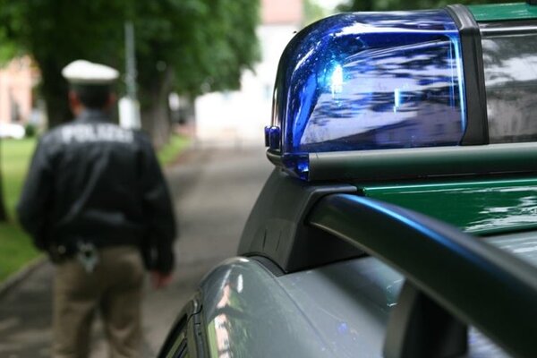 Plauen: Schwerverletzter Mann gibt Rätsel auf - Zeugen gesucht - 