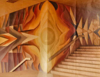Plauen zeigt die Konkrete Kunst des Karl-Heinz Adler: Die Rückkehr eines Ungeliebten - Wandtapete mit Motiven der Wandgestaltung im Plauener Rathaus, die nun restauriert wird.