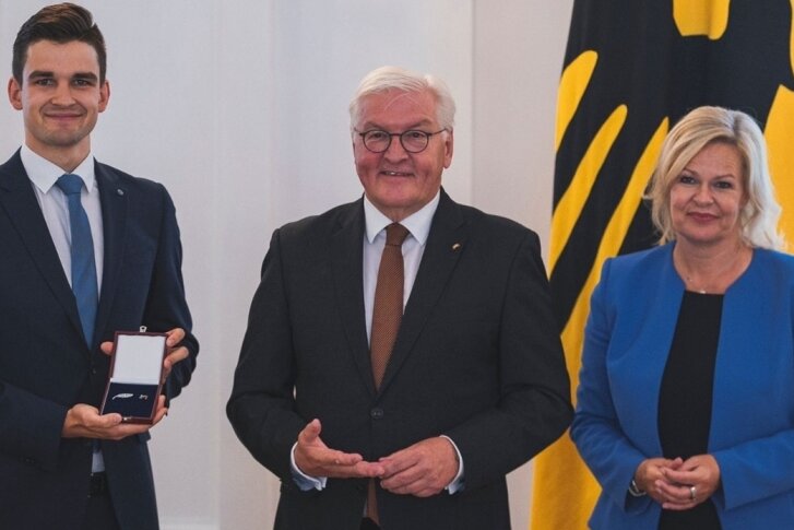 Plauener erhält Ehrung durch Bundespräsident Steinmeier - 
