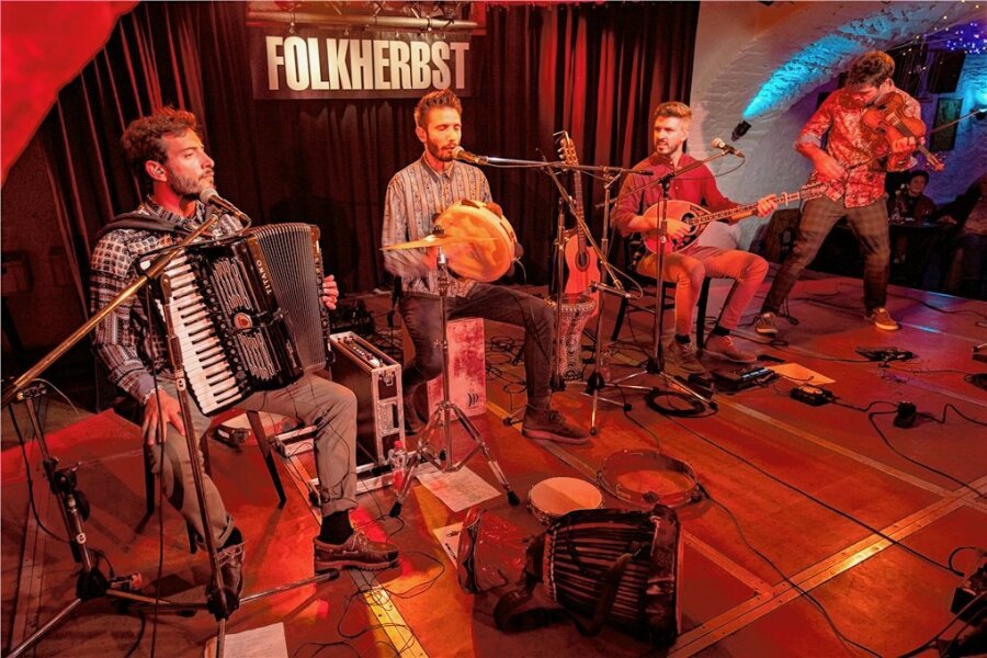 Plauener Folkherbst-Sieger 2022 steht fest - Die Musiker von Domo Emigrantes.