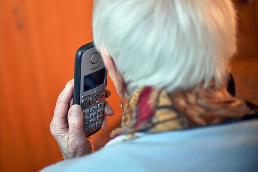 Plauener können wieder telefonieren: Telefon- und Internetleitungen repariert - 