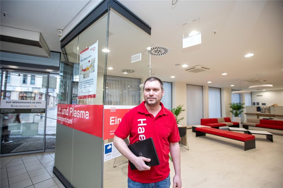 Plauener Kolonnaden: Haema-Blutspendezentrum nimmt neue Fläche in Betrieb - Der Plauener Haema-Manager David Rößler freut sich auf den Start in den neuen Räumlichkeiten.