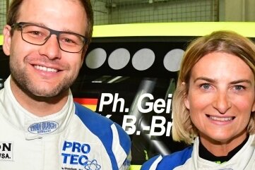 Rennfahrer Philip Geipel aus Plauen (links) und Co-Pilotin Katrin Becker-Brugger. 