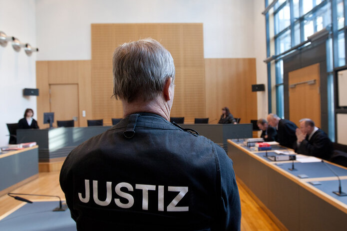Plauener Richter wirft falschen Anwalt aus dem Saal - 