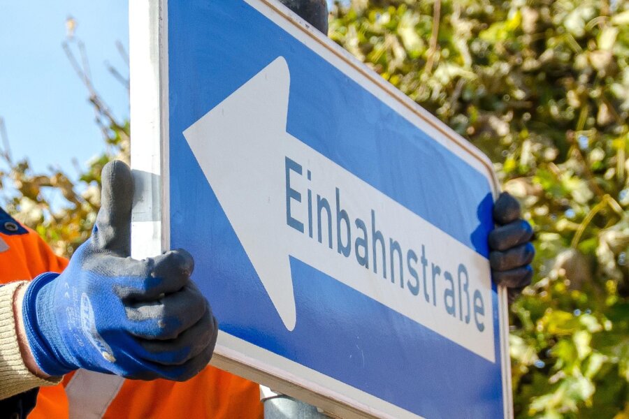 Plauener Stadtparkring ab Mittwoch wieder Einbahnstraße - Teile des Plauener Stadtparkrings sind jetzt wieder Einbahnstraße.
