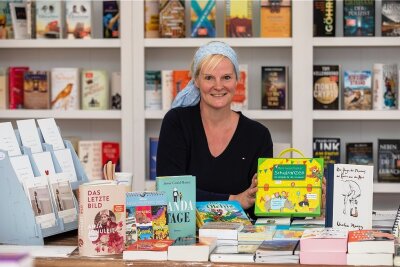 Plauenerin erfüllt sich Traum vom eigenen Buchladen - Nicole Müller-Mellage wagt mit ihrem Geschäft 'Das offene Buch' den Sprung in die Selbstständigkeit. Den Traum vom eigenen Buchladen habe sie schon immer gehabt. 