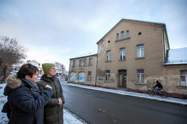 Plauens Erste Textilfabrik Auf Dem Abstellgleis: Wie Es Um Den ...