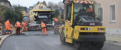 Plötzliche Kehrtwendung: Bundesstraße 169 in Schneeberg bleibt gesperrt - 