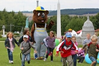 Plüschprominenz in Lichtenstein - 2011: Neues Maskottchen wurde in diesem Jahr "Basti der Bär"