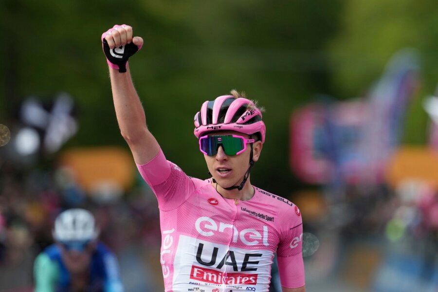 Pogacar gewinnt auch zweite Bergankunft des Giro d'Italia - Tadej Pogacar gewann auch die 8. Etappe des Giro d'Italia von Spoleto nach Prati di Tivo.