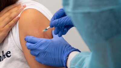 Politiker rufen Bürger zum Impfen auf - Mit einer hohen Impfquote kann man am besten der Corona-Pandemie begegnen. 