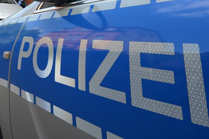 Polizei ermittelt Auer Exhibitionist - Mann entblößt sich in Schneeberger Stadtpark - 