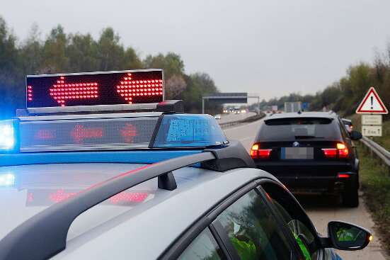 Polizei gelingt Schlag gegen Autoschleuser-Bande - 