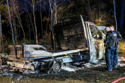Polizei klärt Brandserie in Schneeberg auf - Eine Serie von Autobränden und Einbrüchen in Restaurants hatte Schneeberger seit Sommer 2019 in Atem gehalten.