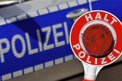 Polizei kontrolliert Geschwindigkeit in Zwickau: Ein Viertel der Fahrer schneller unterwegs als erlaubt - Schneller unterwegs als die Polizei erlaubt - das kann teuer werden.