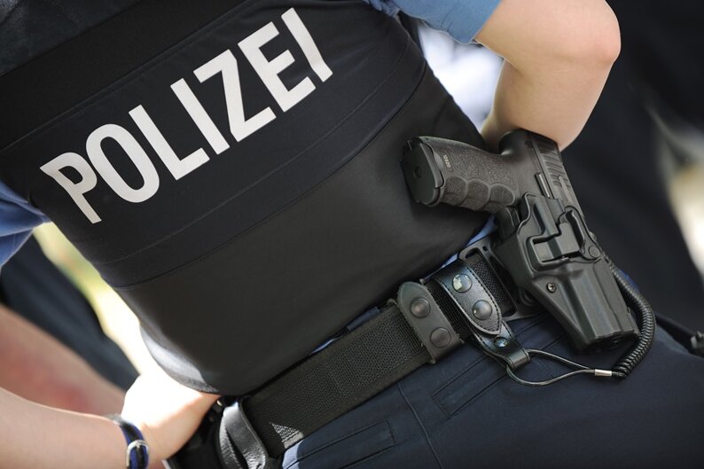Polizei muss ausgebüxten Jungbullen in Glauchau erschießen - 