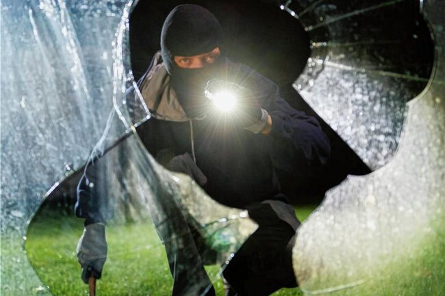 Polizei registriert mehr Einbrüche: Wie sich Erzgebirger richtig schützen - Einbrecher kennen die Schwachstellen in Haus und Wohnung. 