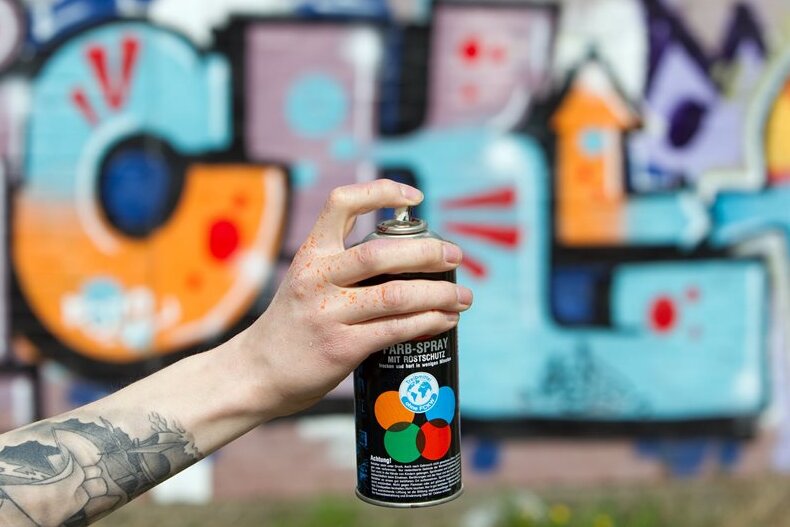Polizei stellt mutmaßlichen Graffiti-Sprayer - 