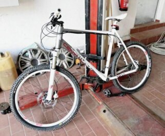 Polizei sucht Besitzer eines Fahrrads - Die Polizei sucht den Besitzer dieses sichergestellten Fahrrads. 