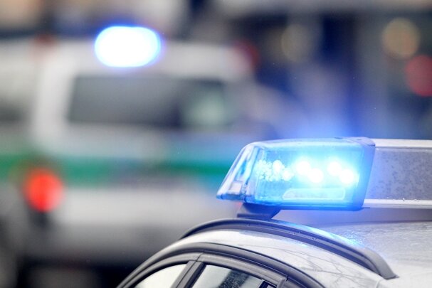 Polizei sucht Zeugen zu Raubüberfall am Markuskirchplatz - Zu einem Raubüberfall, der sich im Oktober auf dem Plauener Markuskirchplatz ereignet hat, sucht die Polizei nun Zeugen. 