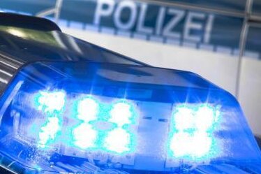 Polizei warnt vor Corona-Betrügern in Landkreisen Vogtland und Zwickau - Die Polizeidirektion Zwickau warnt alle Bürger in den Landkreisen Zwickau und Vogtland vor Betrügern, welche die Angst vor Corona ausnutzen könnten.