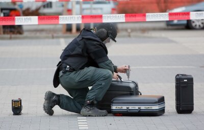 Polizeieinsatz: Aufregung um herrenlose Koffer - 