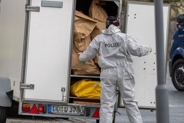 Polizeieinsatz im Vogtland: Cannabis-Plantage in Kottengrün ausgehoben - 