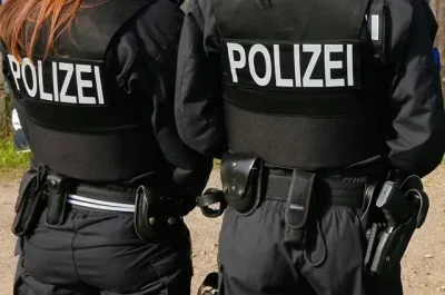 Polizeischüler aus Schneeberg wegen Rechtsextremismus-Verdacht suspendiert - 