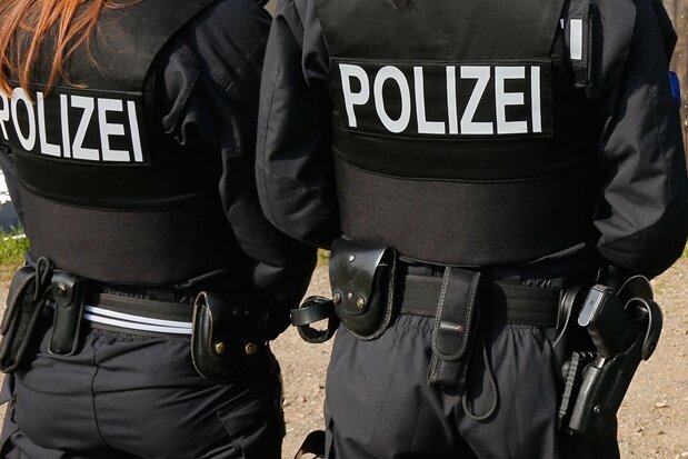 Polizist bei Kontrolle in Freiberg verletzt - 