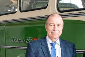 Preisexplosion reißt Millionenloch bei Regiobus - Michael Tanne (links) - Geschäftsführer Regiobus