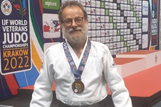 Professor feiert seinen größten Erfolg - Thomas Villmann erkämpfte sich bei der Judo-WM der Veteranen die Bronzemedaille. 