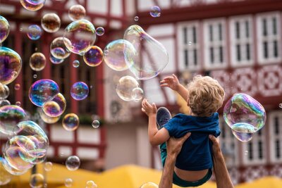 Programm beim Tag der Sachsen: Was ist für Kinder los? - So bunt und vielfältig wie Seifenblasen sind auch die Programmangebote für die Jüngsten zum Tag der Sachsen.